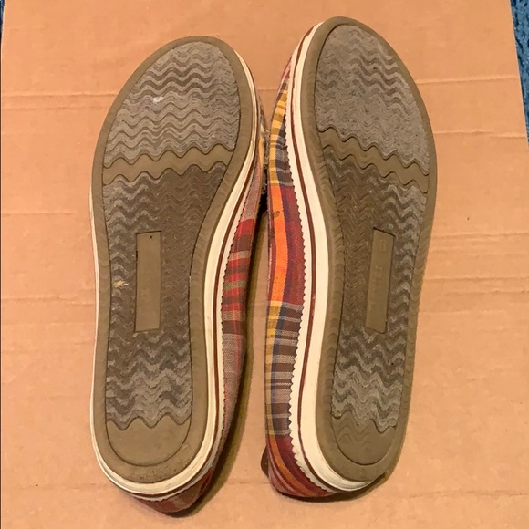 Flats - Picture 3 of 3